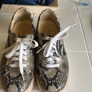 Robert Clergerie Snake Print Sneakers - White and Black